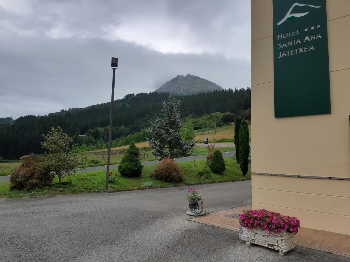 Hotel Santa Ana Arrasate/Mondragon Экстерьер фото
