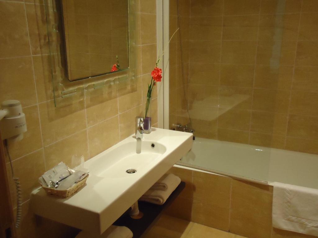 Hotel Santa Ana Arrasate/Mondragon Номер фото